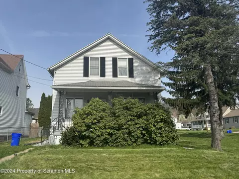 315 N Merrifield Ave, Scranton, PA 18504