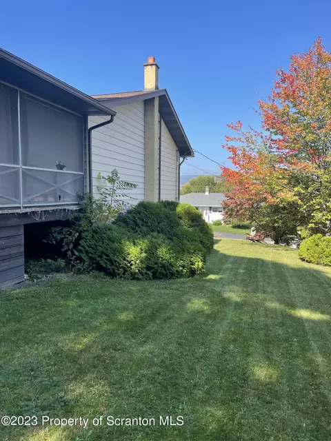 5 Sharon Dr, Moosic, PA 18507 photo 19
