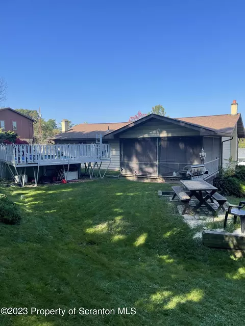 5 Sharon Dr, Moosic, PA 18507 photo 24