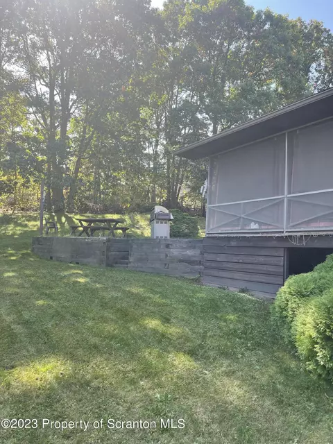 5 Sharon Dr, Moosic, PA 18507 photo 25