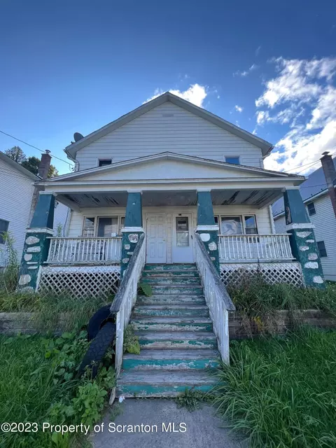 821 N Main St, Forest City, PA 18421