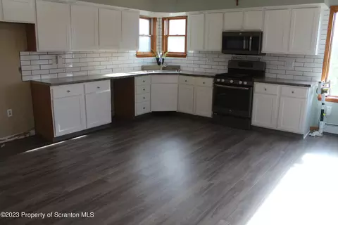 270 Main Sturges, Archbald, PA 18403 photo 11