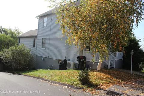 270 Main Sturges, Archbald, PA 18403 photo 4