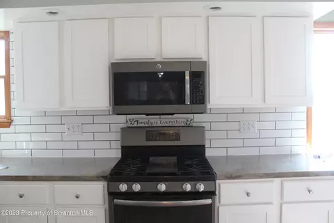 270 Main Sturges, Archbald, PA 18403 photo 10