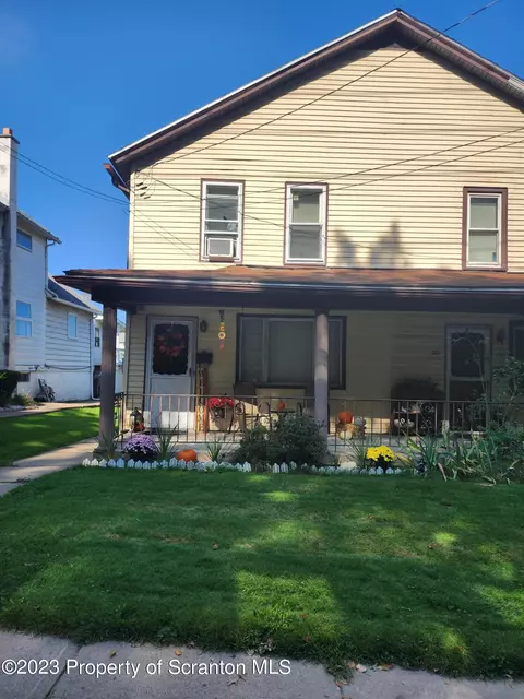 303 Bridge St, Old Forge, PA 18518