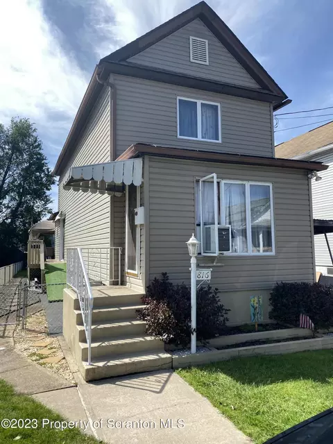 816 Goodman St, Throop, PA 18512