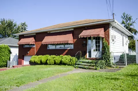 131 Park Dr, Scranton, PA 18505