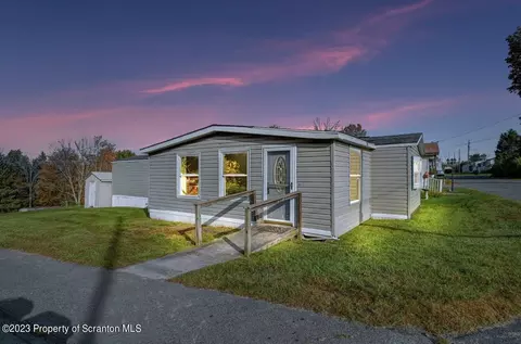 45 Mountain Laurel Vlg, Moscow, PA 18444