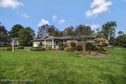 100 Fern Rd, Roaring Brook Twp, PA 18444