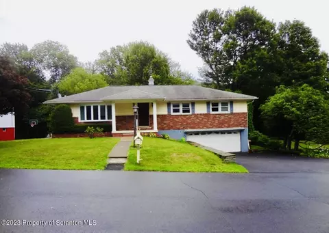 510 Clover St, South Abington, PA 18411
