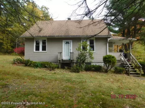 2054 Moosic Lakes Rd, Jefferson Twp, PA 18436