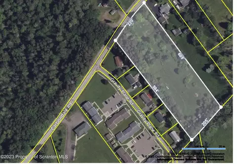136 Carbondale Rd, Waymart, PA 18472