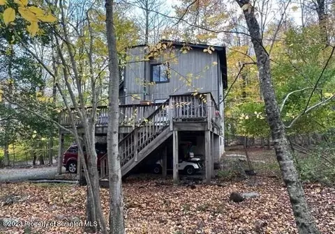 1144 Commanche Cir, Lake Ariel, PA 18436