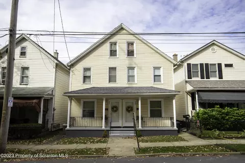 1341-1343 Adams Ave, Dunmore, PA 18509