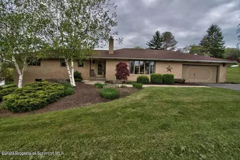 2306 Milwaukee Rd, Clarks Summit, PA 18411