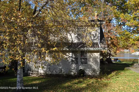 85 Oliver Rd, Sweet Valley, PA 18656