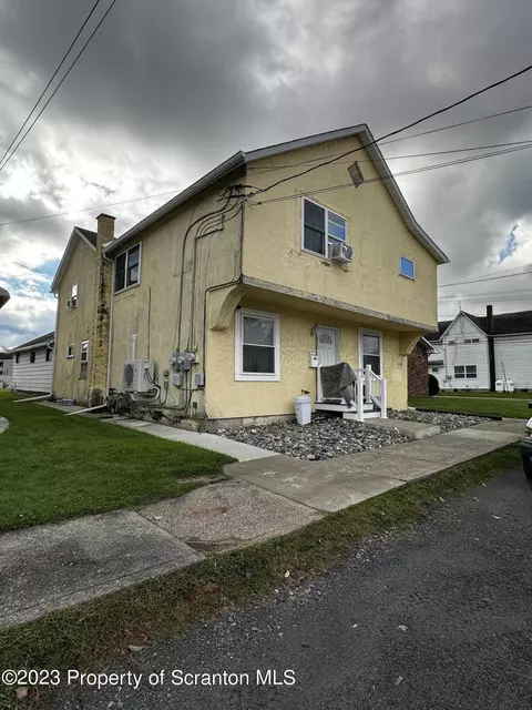 332 Bridge St, Old Forge, PA 18518