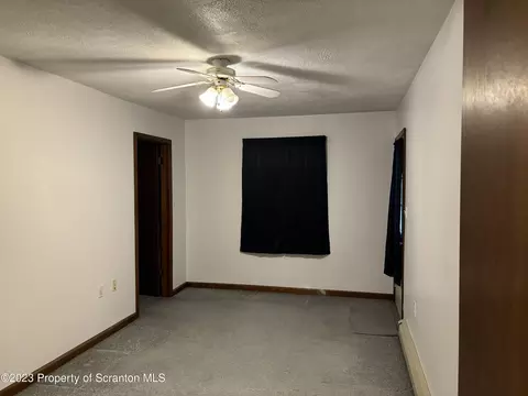 323 Mooney St, Olyphant, PA 18447 photo 6