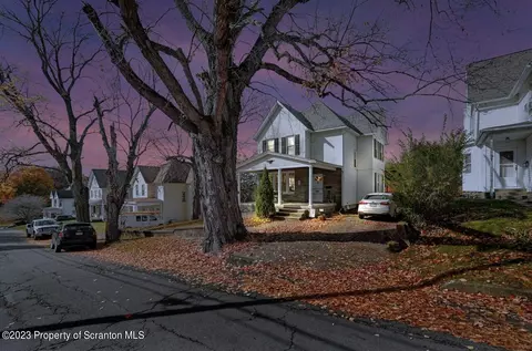 13 Landon St, Pittston, PA 18640