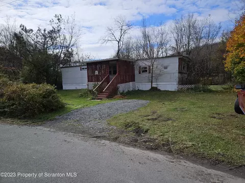 65 S Center St, Hop Bottom, PA 18824