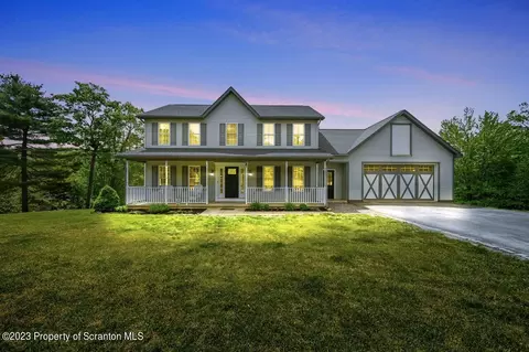 50 New Rail Ln, Pittston Twp, PA 18640