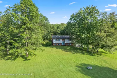 283 Smith Dr, Hallstead, PA 18822 photo 2