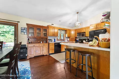 283 Smith Dr, Hallstead, PA 18822 photo 5