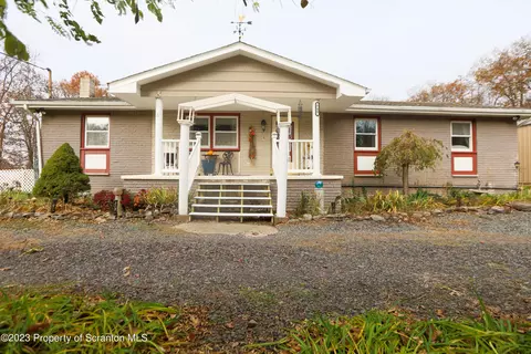 740 Weavertown Rd, Shavertown, PA 18708