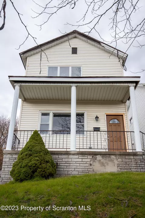 733 Maple St Rear 729 Maple St, Scranton, PA 18505