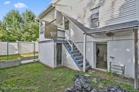 1920 Smith Pl, Scranton, PA 18509 photo 6