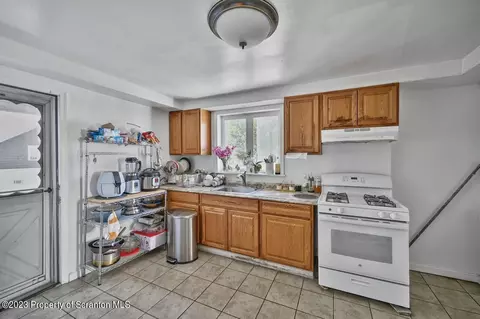 1920 Smith Pl, Scranton, PA 18509 photo 9