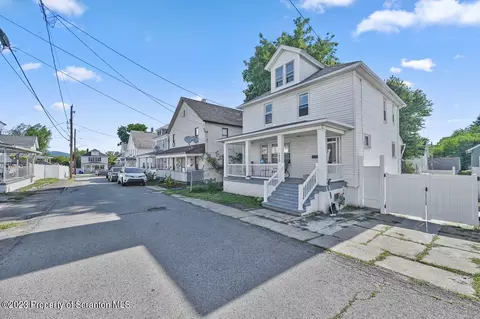 1920 Smith Pl, Scranton, PA 18509 photo 3