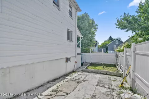 1920 Smith Pl, Scranton, PA 18509 photo 7