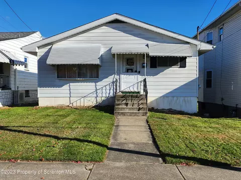 2020 Farr St, Scranton, PA 18504