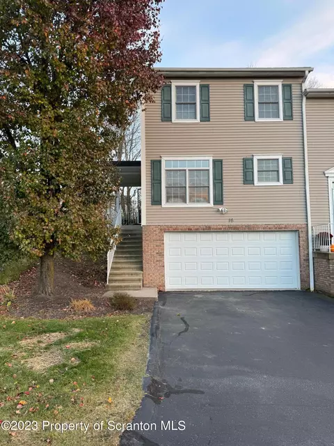 16 Waterford Rd, Clarks Summit, PA 18411
