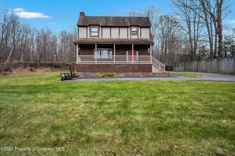 1970 Becks Crossing Rd, Madison Township, PA 18444