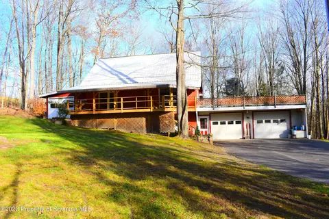 2791 Liberty Park Rd, Hallstead, PA 18822