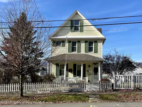 622 Crown Ave, Scranton, PA 18505