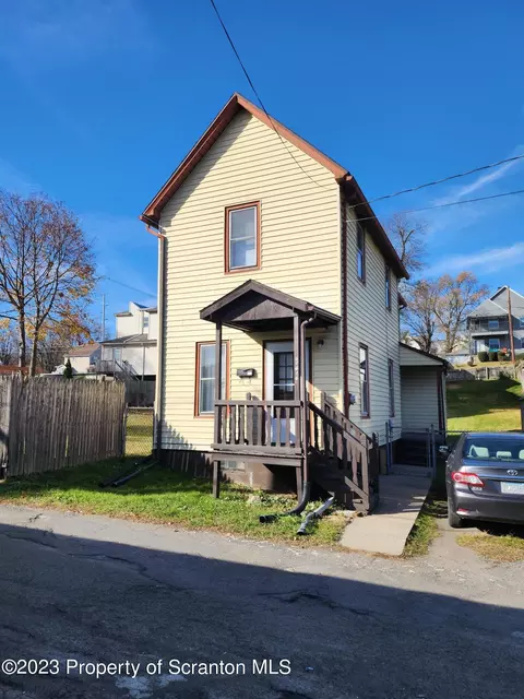 1414 R Church Ave, Scranton, PA 18508