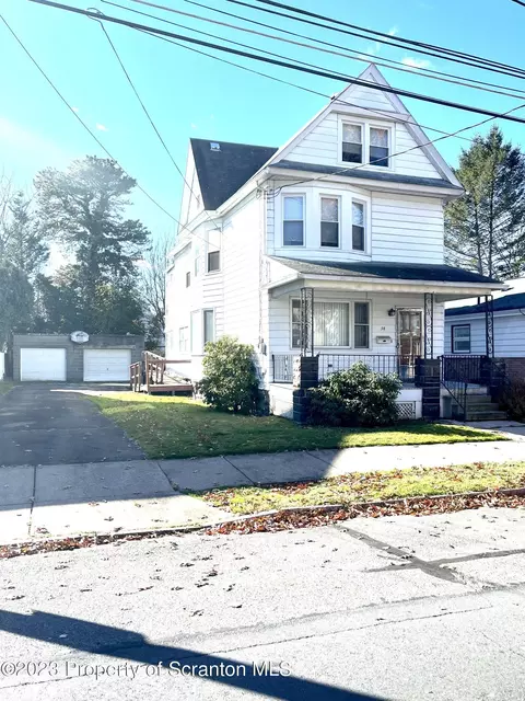 34 Amherst Ave, Wilkes-barre, PA 18702