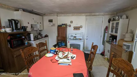 923 Rear Hampton St, Scranton, PA 18504 photo 3