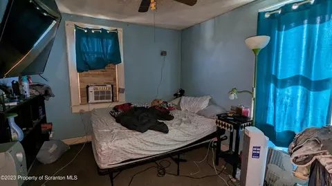 923 Rear Hampton St, Scranton, PA 18504 photo 6