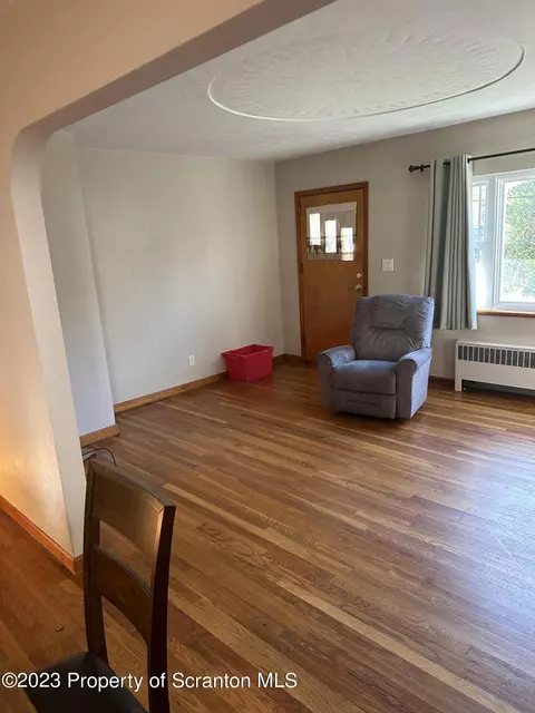 118 Taroli St, Old Forge, PA 18518 photo 9