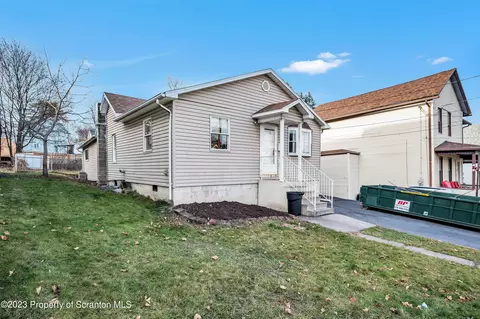 137 Hollister Ave, Scranton, PA 18505