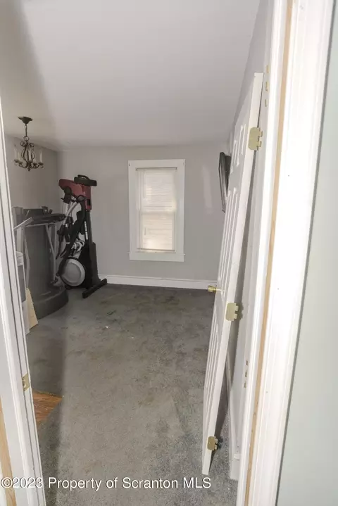 320 N Everett Ave, Scranton, PA 18504 photo 37