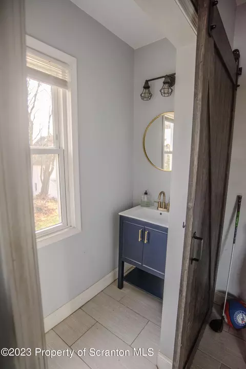 320 N Everett Ave, Scranton, PA 18504 photo 17