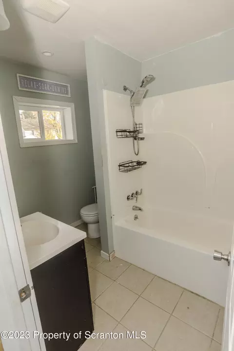 320 N Everett Ave, Scranton, PA 18504 photo 35