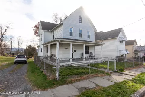 320 N Everett Ave, Scranton, PA 18504 photo 4