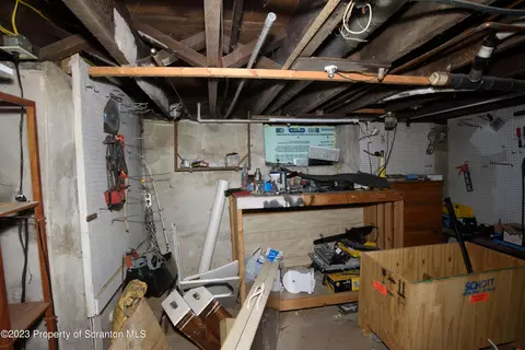 320 N Everett Ave, Scranton, PA 18504 photo 26