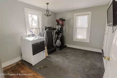 320 N Everett Ave, Scranton, PA 18504 photo 38